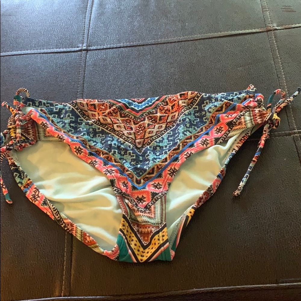Bathing suit bottoms